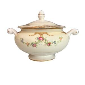 Homer Laughlin Eggshell Nautilus Aristocrat Sugar Bowl and Lid A45N5